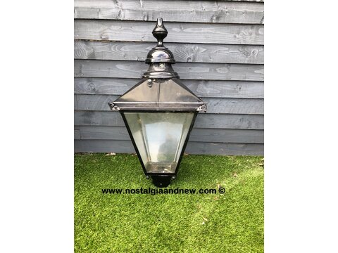 LARGE RECLAIMED VICTORIAN STYLE BLACK LANTERN LAMP POST LAMP TOP WITH SENSOR