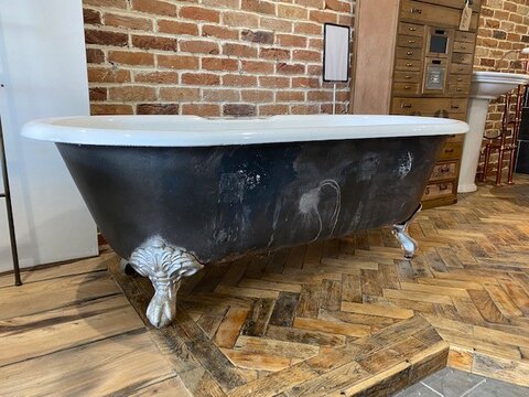 Double Ended Roll Top Cast Iron Bath