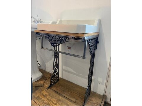 Freestanding Victorian Sink stand with Sink