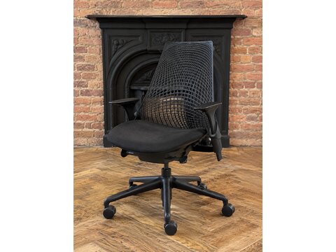 Herman Miller Black Mesh Office Chairs &ndash; Set of Six for Hire CH0390
