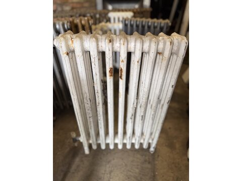 Tall Reclaimed White Cast Iron Radiator &ndash; 55 &times; 78 cm RD2026